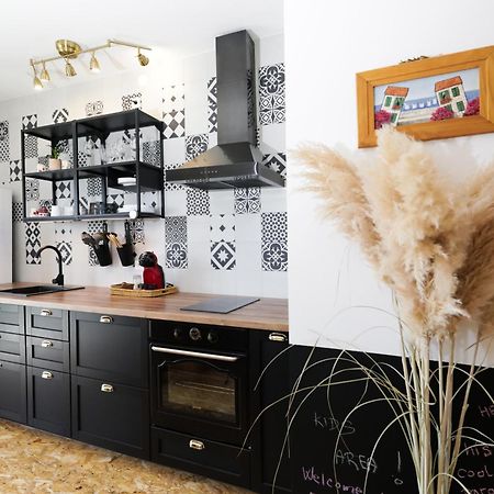 Kaštela 4-Star Apartments Bianco מראה חיצוני תמונה