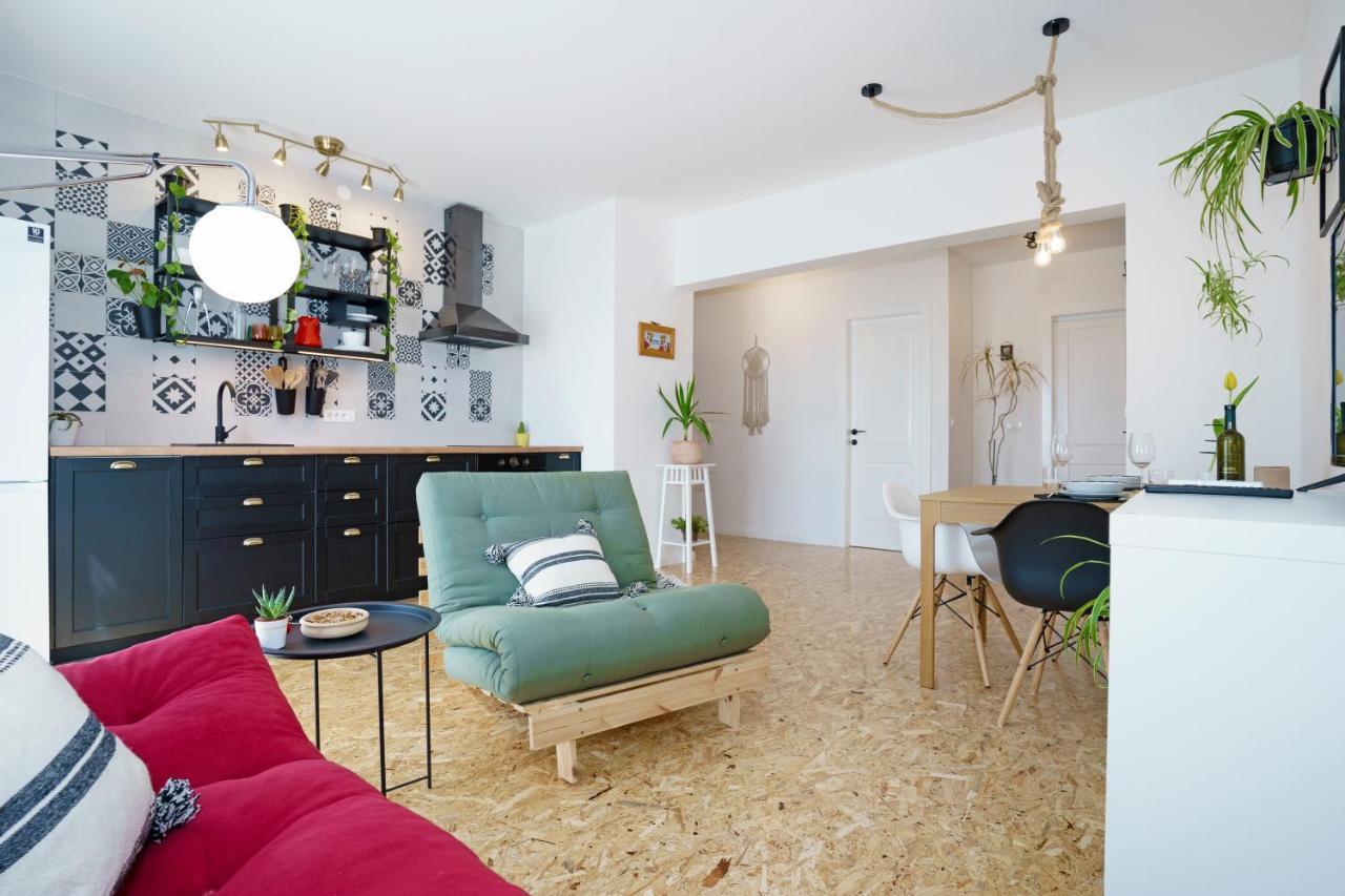 Kaštela 4-Star Apartments Bianco מראה חיצוני תמונה