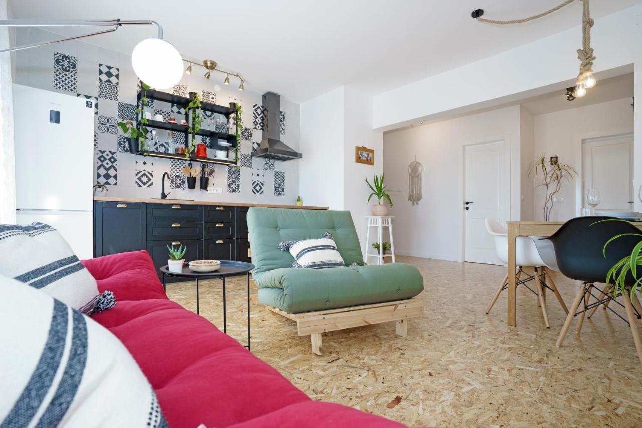 Kaštela 4-Star Apartments Bianco מראה חיצוני תמונה