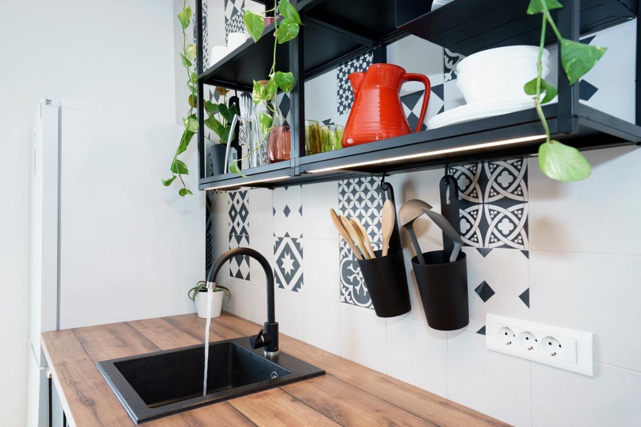 Kaštela 4-Star Apartments Bianco מראה חיצוני תמונה