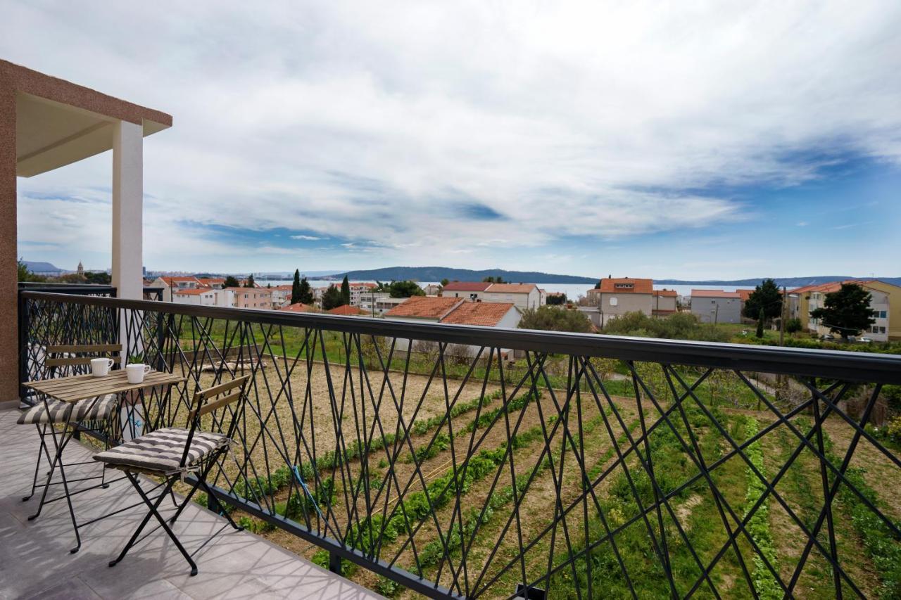 Kaštela 4-Star Apartments Bianco מראה חיצוני תמונה