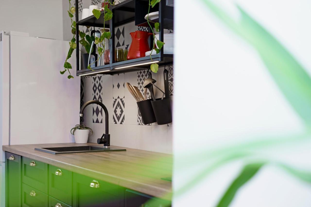 Kaštela 4-Star Apartments Bianco מראה חיצוני תמונה