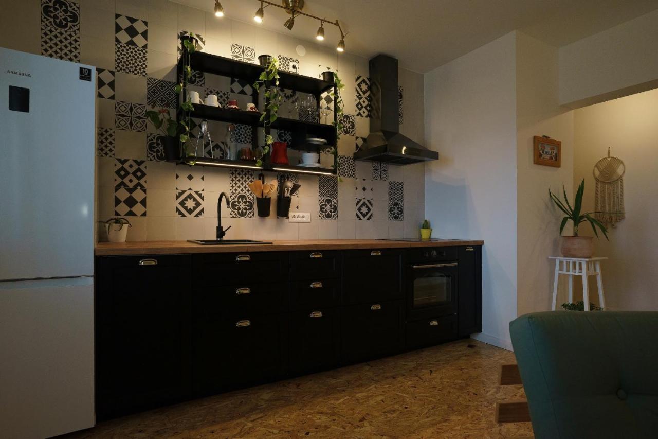 Kaštela 4-Star Apartments Bianco מראה חיצוני תמונה