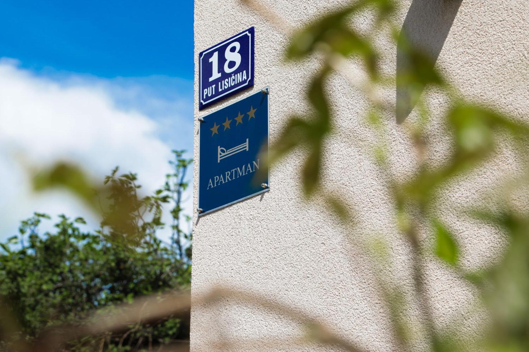 Kaštela 4-Star Apartments Bianco מראה חיצוני תמונה